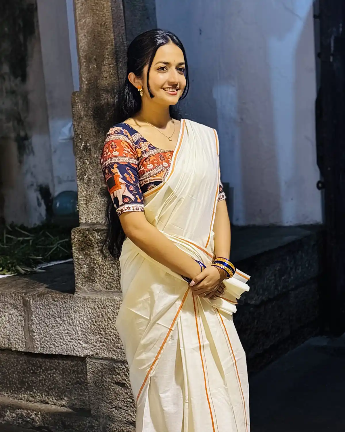 Gadha -Orange puliyilakkara